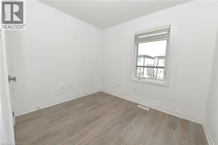 Photo 13 at 70 - 51 Sparrow Avenue, Branchton Park, Cambridge