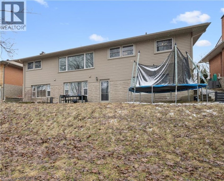 Photo 10 at 16 Stephen Street, Salisbury / Southgate, Cambridge