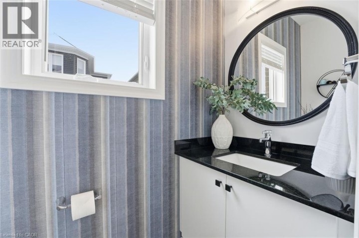 Photo 4 at 1 Bawcutt Crescent, Innerkip (Fair Grounds), Woodstock