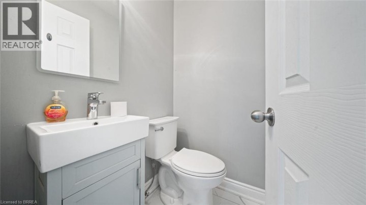 Photo 13 at 279 Cockshutt Road, Sw Rural, Brantford