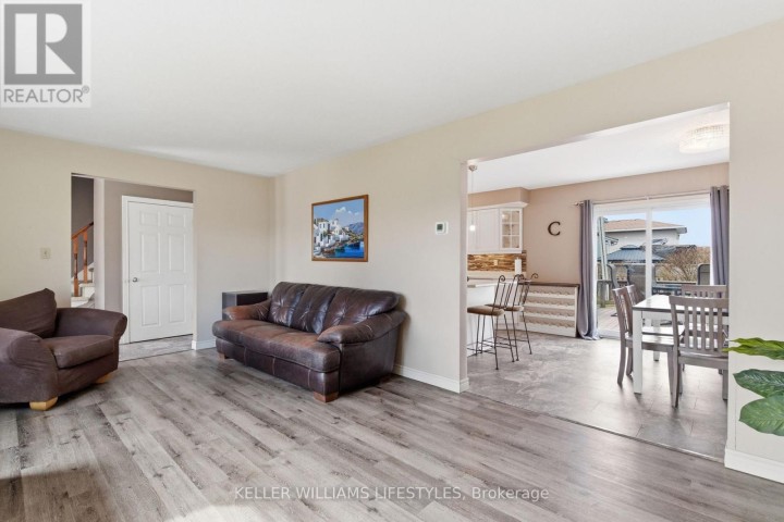 Photo 7 at 41 Dyer Street, St. Thomas