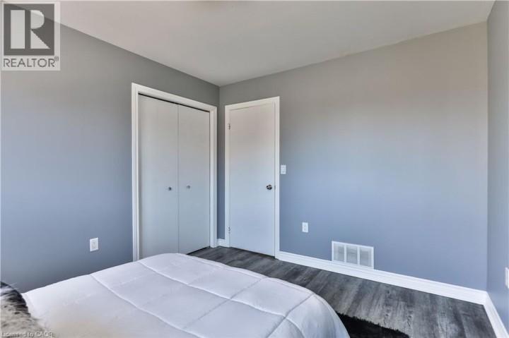 Photo 29 at 98 Thomas Avenue, Cainsville / Brookfield, Brantford