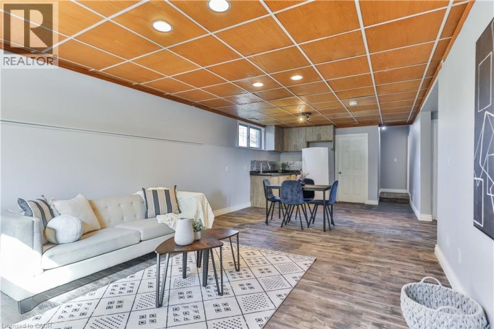 Photo 35 at 98 Thomas Avenue, Cainsville / Brookfield, Brantford