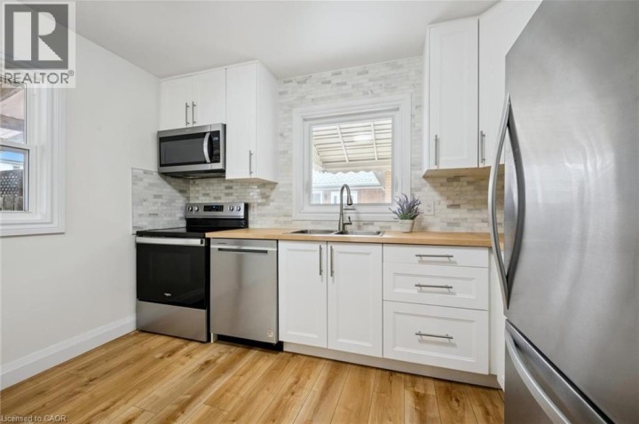 Photo 11 at 699 Frederick Street, Heritage Park / Rosemount, Kitchener