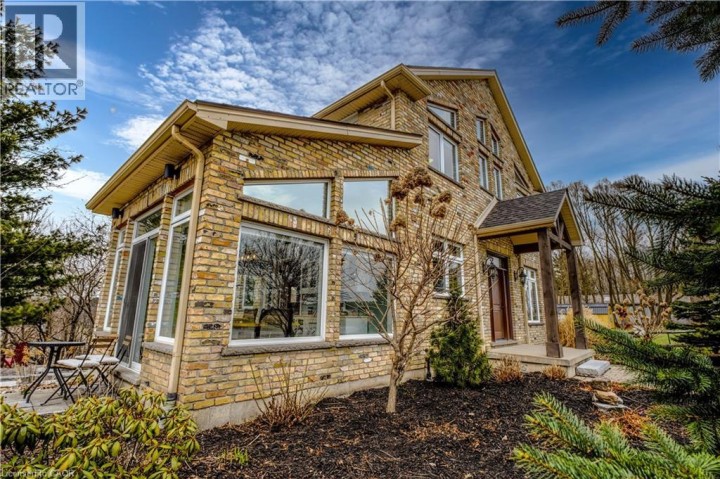 Photo 13 at 31 Chapel Street, Vienna