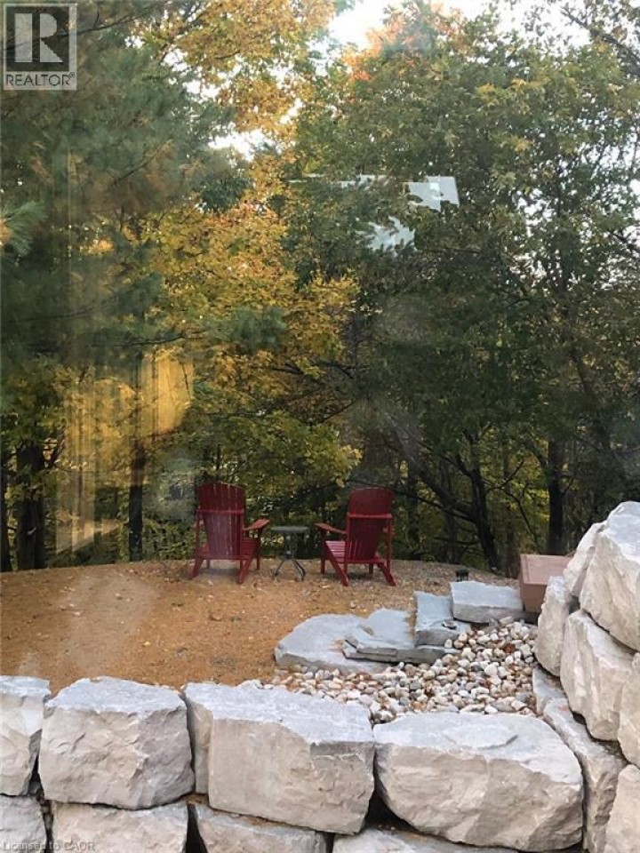 Photo 43 at 31 Chapel Street, Vienna