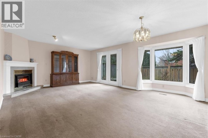 Photo 8 at 1 - 230 Meadowbrook Drive, Parkview Heights, Ancaster