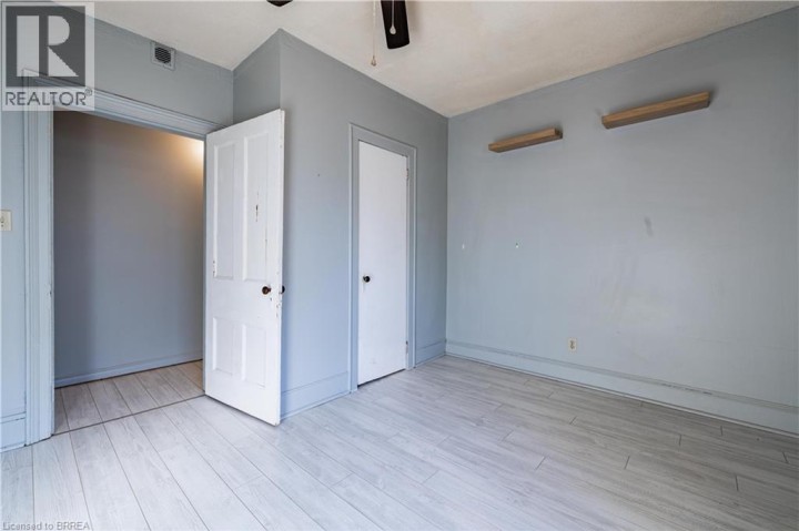 Photo 8 at 113 Brant Avenue, North Ward, Brantford