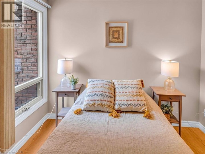 Photo 17 at 3 - 28 Underhill Crescent, Chicopee / Freeport, Kitchener