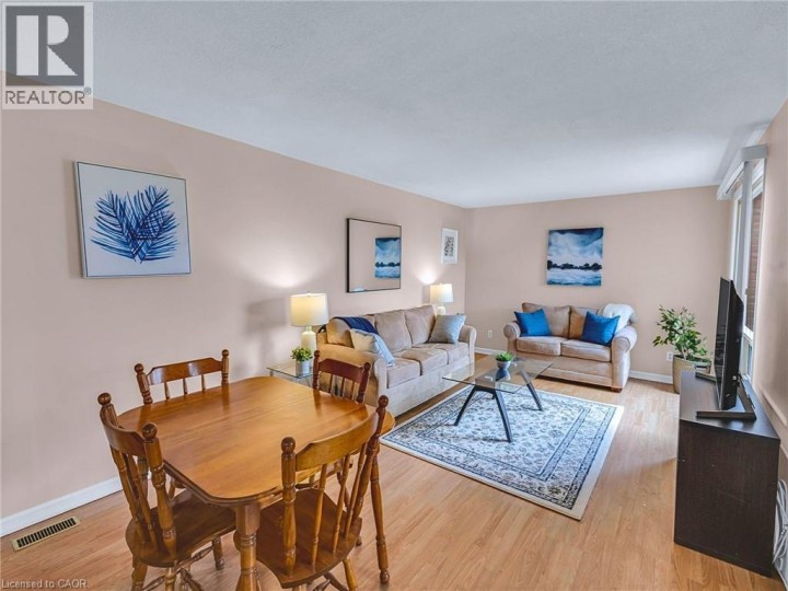 Photo 6 at 3 - 28 Underhill Crescent, Chicopee / Freeport, Kitchener