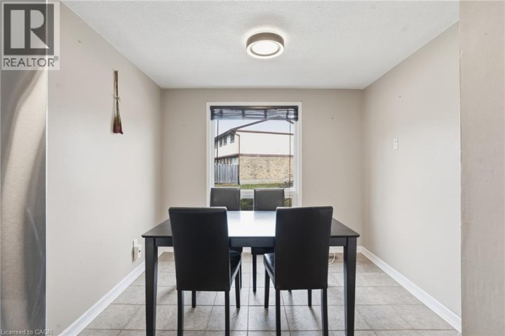 Photo 12 at 33 - 210 Glamis Road, Northview, Cambridge