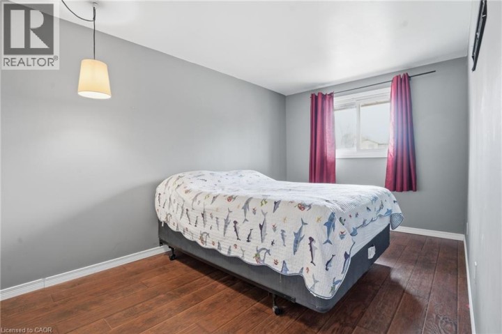 Photo 15 at 33 - 210 Glamis Road, Northview, Cambridge