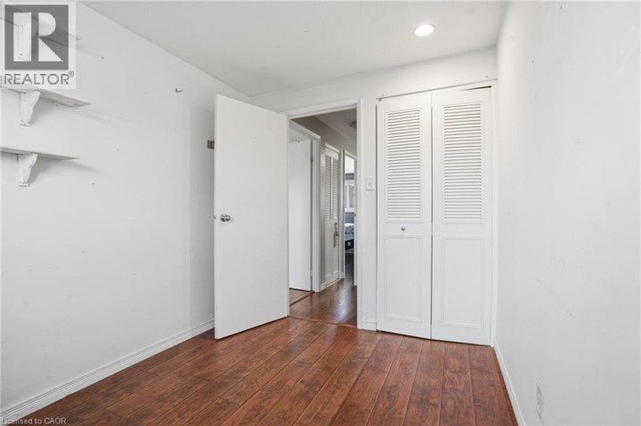 Photo 20 at 33 - 210 Glamis Road, Northview, Cambridge