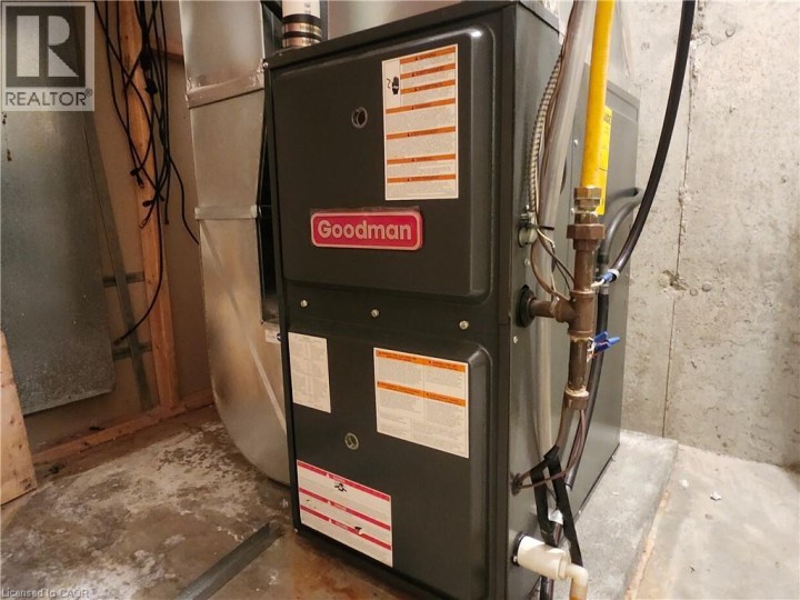 Photo 31 at 2 - 810 Golf Links Road, Meadowlands, Ancaster