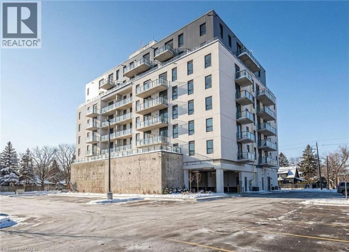 Photo 3 at 704 - 7 Erie Avenue, D’aubigny / Evergreen, Brantford