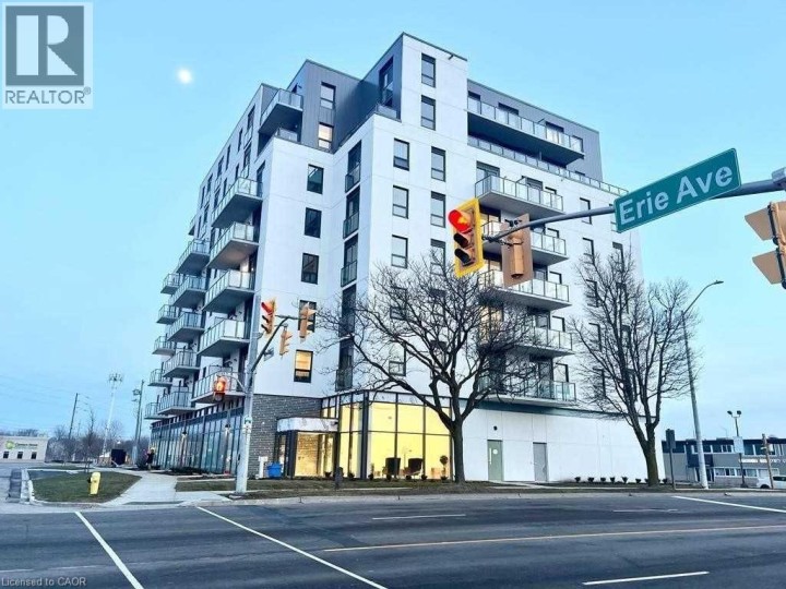 Photo 4 at 704 - 7 Erie Avenue, D’aubigny / Evergreen, Brantford