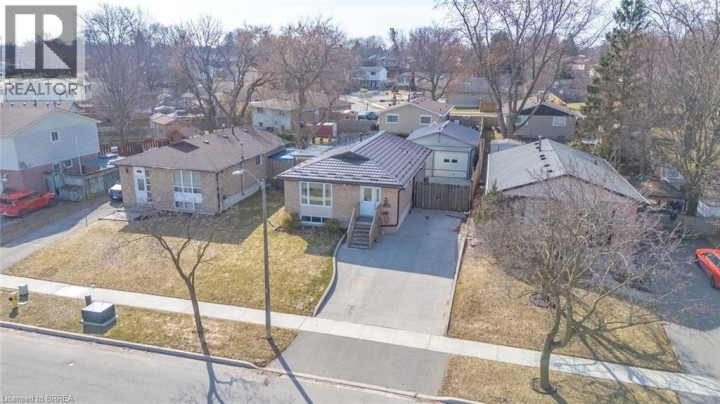 Photo 1 at 136 Woodlawn Avenue, Woodlawn, Brantford