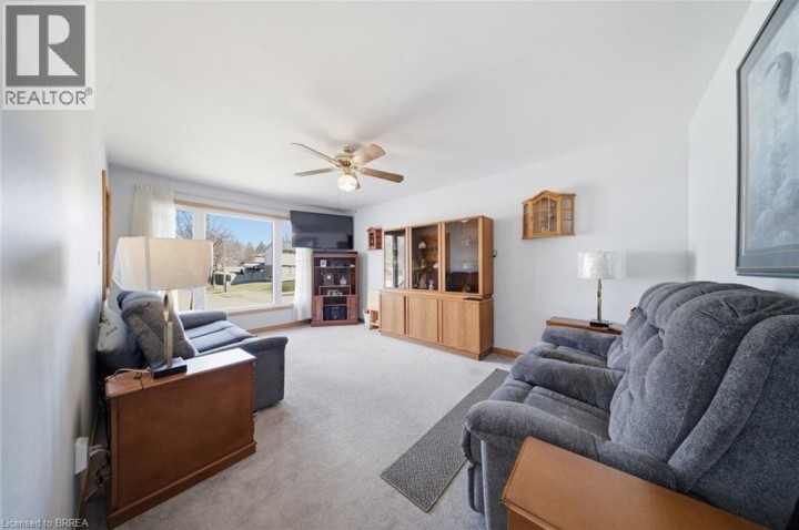 Photo 15 at 136 Woodlawn Avenue, Woodlawn, Brantford