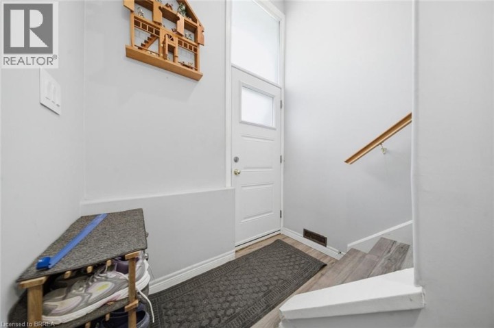 Photo 17 at 136 Woodlawn Avenue, Woodlawn, Brantford