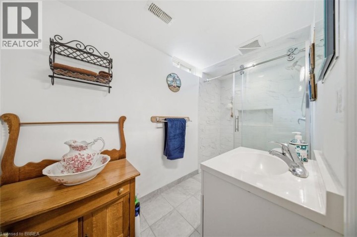 Photo 28 at 136 Woodlawn Avenue, Woodlawn, Brantford