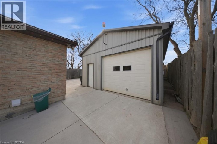 Photo 35 at 136 Woodlawn Avenue, Woodlawn, Brantford