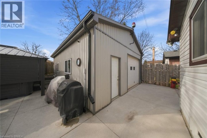 Photo 36 at 136 Woodlawn Avenue, Woodlawn, Brantford