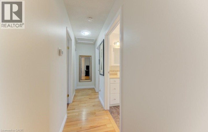 Photo 15 at 190 Natchez Road, Stanley Park / Centreville, Kitchener