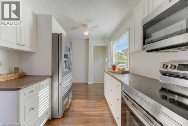 Photo 6 at 190 Natchez Road, Stanley Park / Centreville, Kitchener