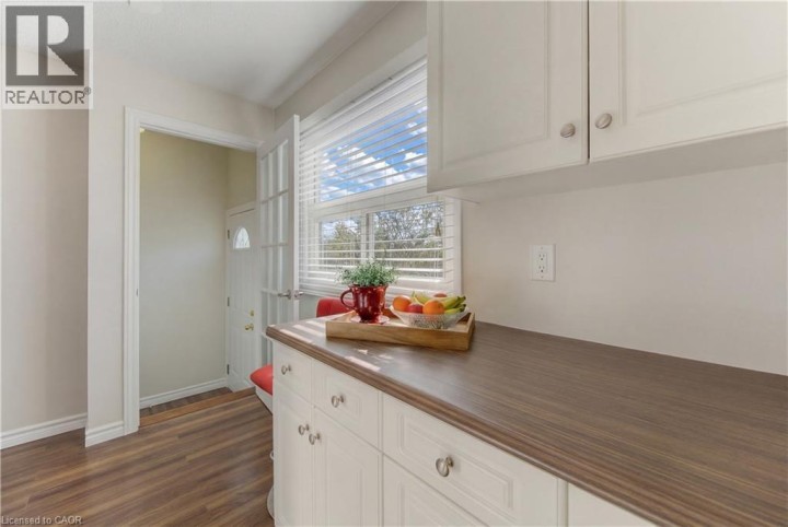 Photo 8 at 190 Natchez Road, Stanley Park / Centreville, Kitchener