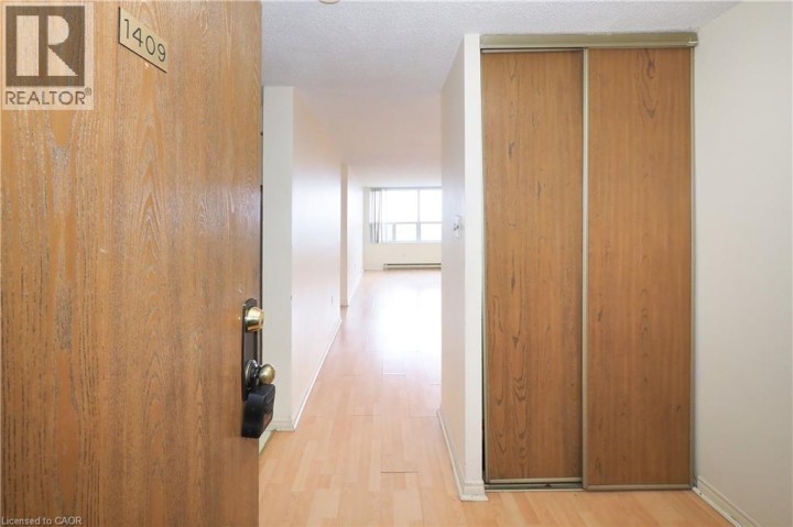 Photo 11 at 1409 - 55 Green Valley Drive, Pioneer Park / Doon / Wyldwoods, Kitchener