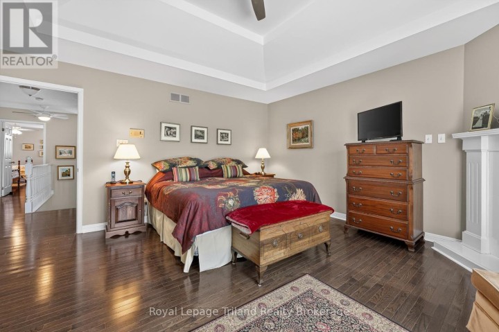 Photo 16 at 637 Lansdowne Avenue, Woodstock - North, Woodstock
