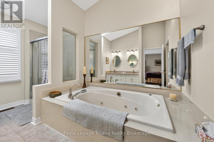 Photo 17 at 637 Lansdowne Avenue, Woodstock - North, Woodstock