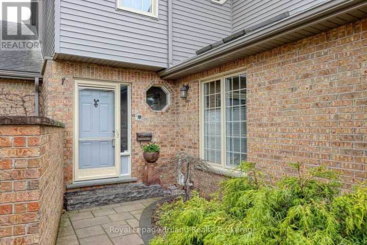 Photo 3 at 637 Lansdowne Avenue, Woodstock - North, Woodstock