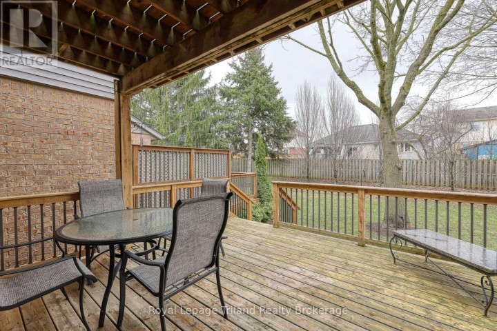 Photo 30 at 637 Lansdowne Avenue, Woodstock - North, Woodstock
