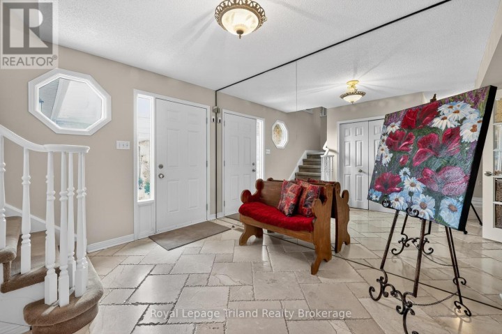 Photo 4 at 637 Lansdowne Avenue, Woodstock - North, Woodstock