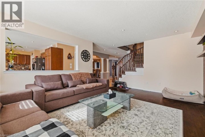 Photo 17 at 29 Hansford Drive, Cainsville / Brookfield, Brantford