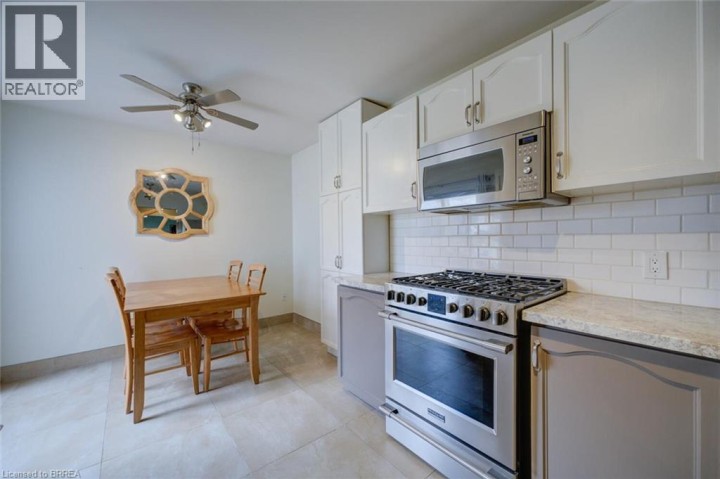 Photo 14 at 31 Coxwell Crescent, Brantwood Park, Brantford