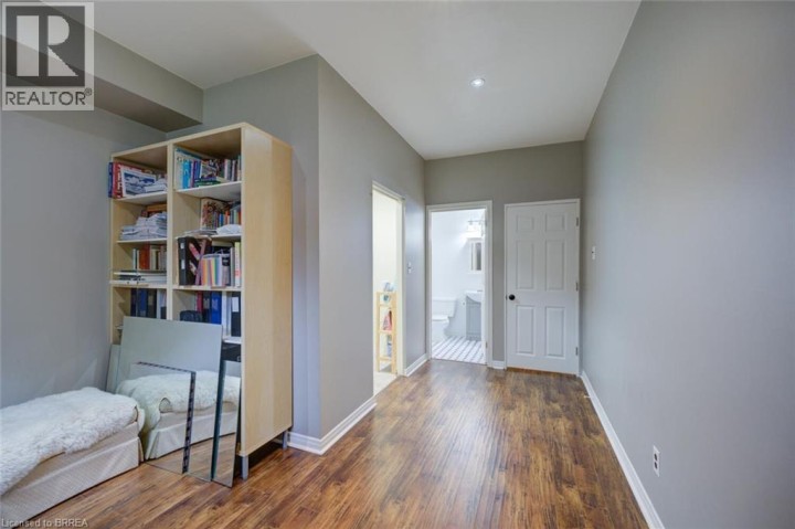 Photo 33 at 31 Coxwell Crescent, Brantwood Park, Brantford