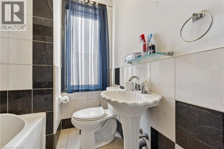 Photo 14 at 496 E King Street, Downtown Kitchener / East Ward, Kitchener