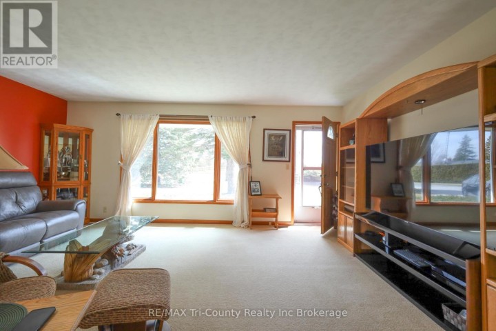 Photo 9 at 9113 Plank Road, Straffordville, Bayham