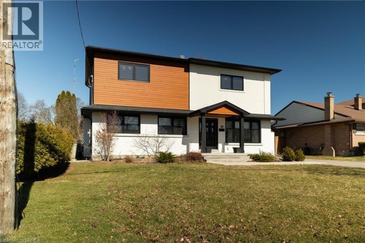 Photo 3 at 40 Varadi Avenue, Rosedale / Gable Height, Brantford