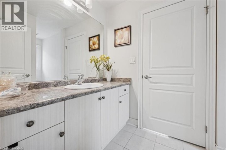 Photo 18 at 77 Eaglecrest Street, Bridgeport, Kitchener