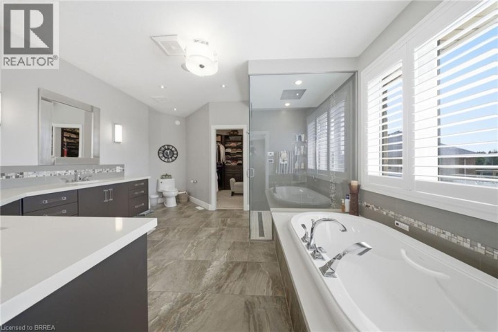 Photo 20 at 29 Wallace Court, Sw Rural, Brantford