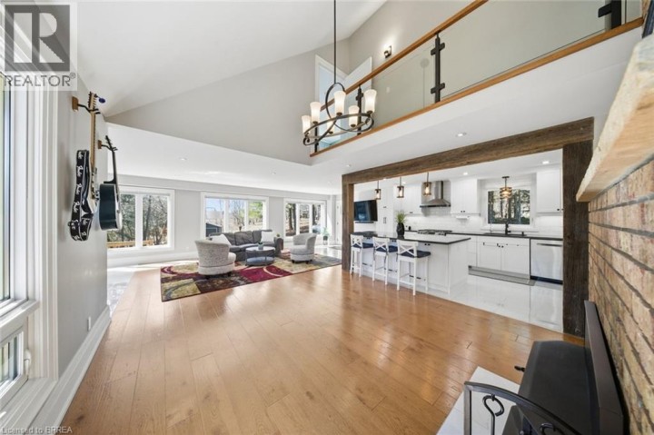 Photo 7 at 25 Hammond Road, Se Rural, Brantford