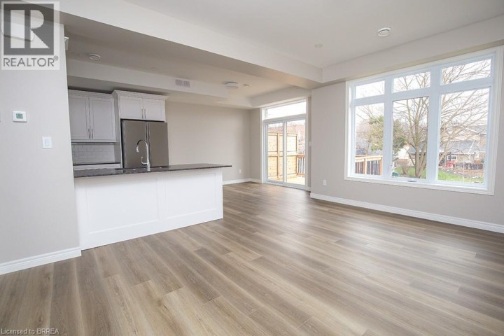 Photo 26 at 355 Wellington Street, Echo Place, Brantford
