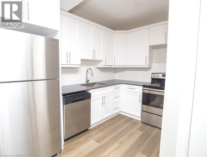 Photo 8 at 355 Wellington Street, Echo Place, Brantford