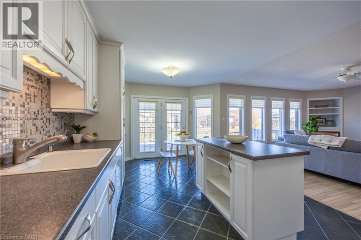 Photo 5 at 18 Carolina Way, Port Rowan