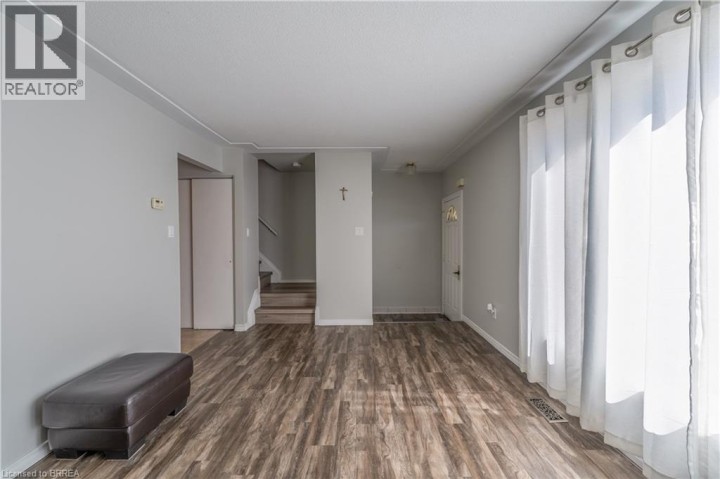 Photo 4 at C - 24 Oakhill Drive, Kinnard, Brantford