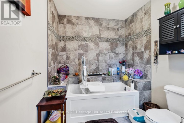 Photo 18 at 69 William Street, Tillsonburg