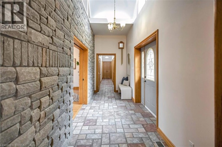 Photo 7 at 103 Tutela Heights Road, Tutela Heights, Brantford